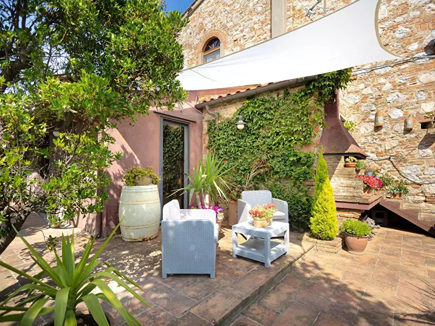 Immagine 5 di Porzione di casa in vendita  a Cascina