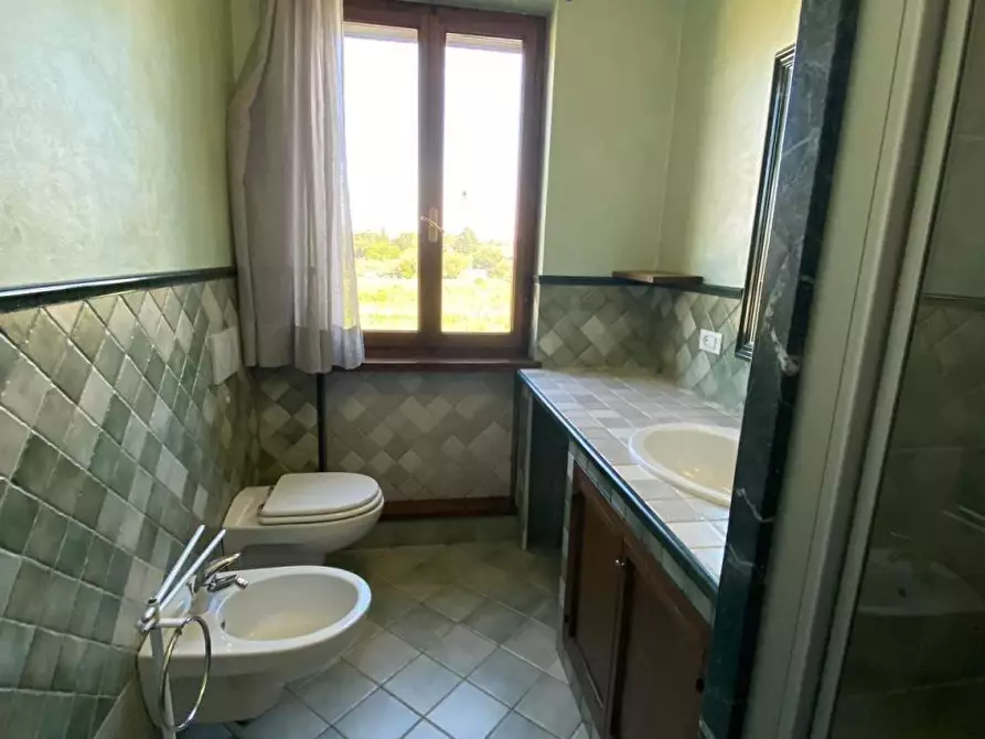 Immagine 25 di Appartamento in vendita  a Castelnuovo Magra