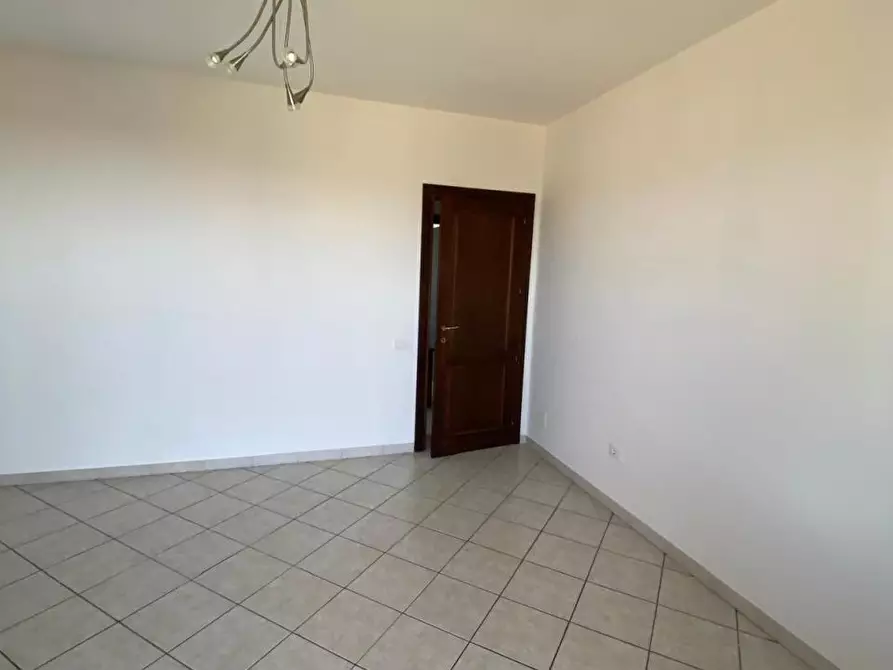 Immagine 18 di Appartamento in vendita  a Castelnuovo Magra