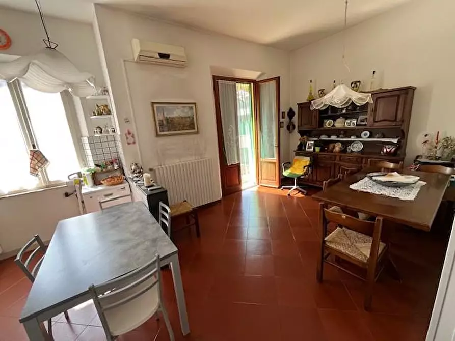 Immagine 4 di Appartamento in vendita  a Pontedera