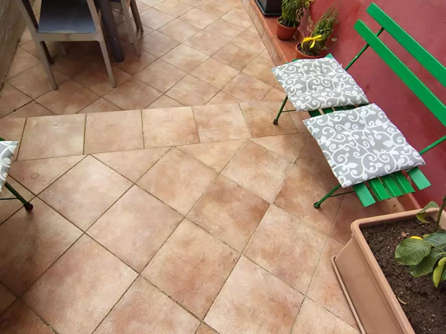 Immagine 12 di Porzione di casa in vendita  a Carrara