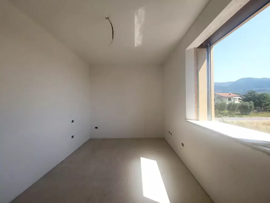 Immagine 10 di Appartamento in vendita  a Capannori