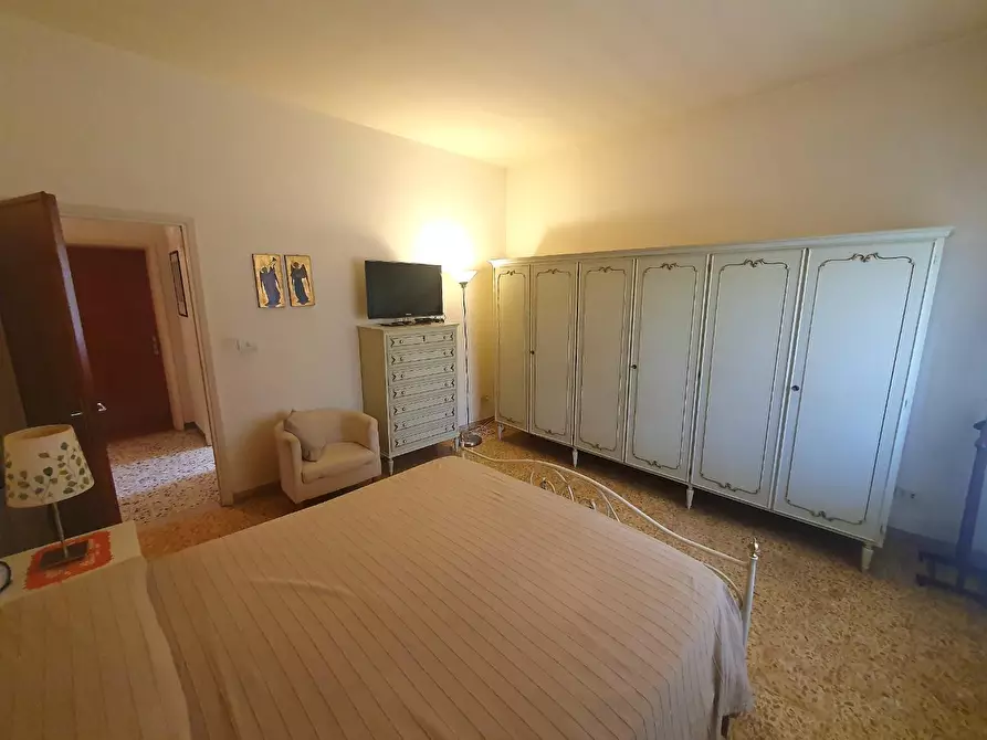 Immagine 21 di Casa bifamiliare in vendita  a Lucca