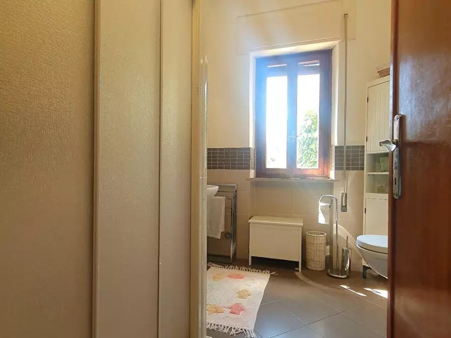 Immagine 23 di Casa bifamiliare in vendita  a Lucca