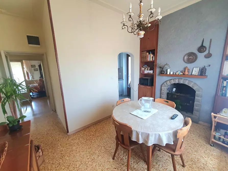 Immagine 52 di Casa bifamiliare in vendita  a Lucca