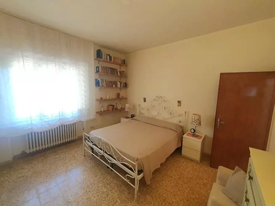 Immagine 18 di Casa bifamiliare in vendita  a Lucca