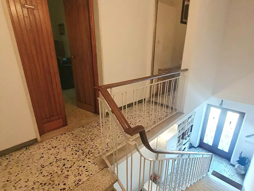 Immagine 36 di Casa bifamiliare in vendita  a Lucca