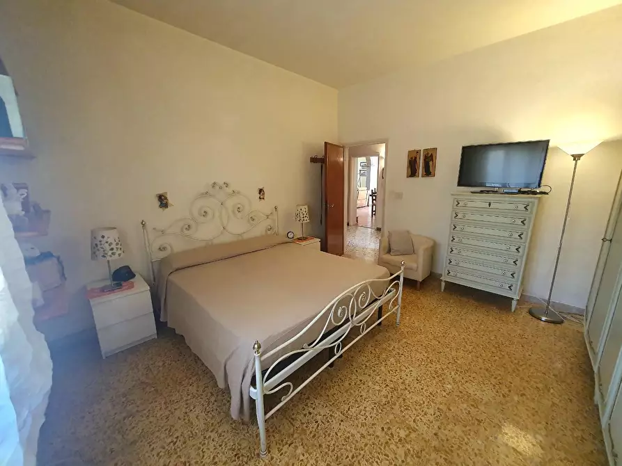 Immagine 20 di Casa bifamiliare in vendita  a Lucca