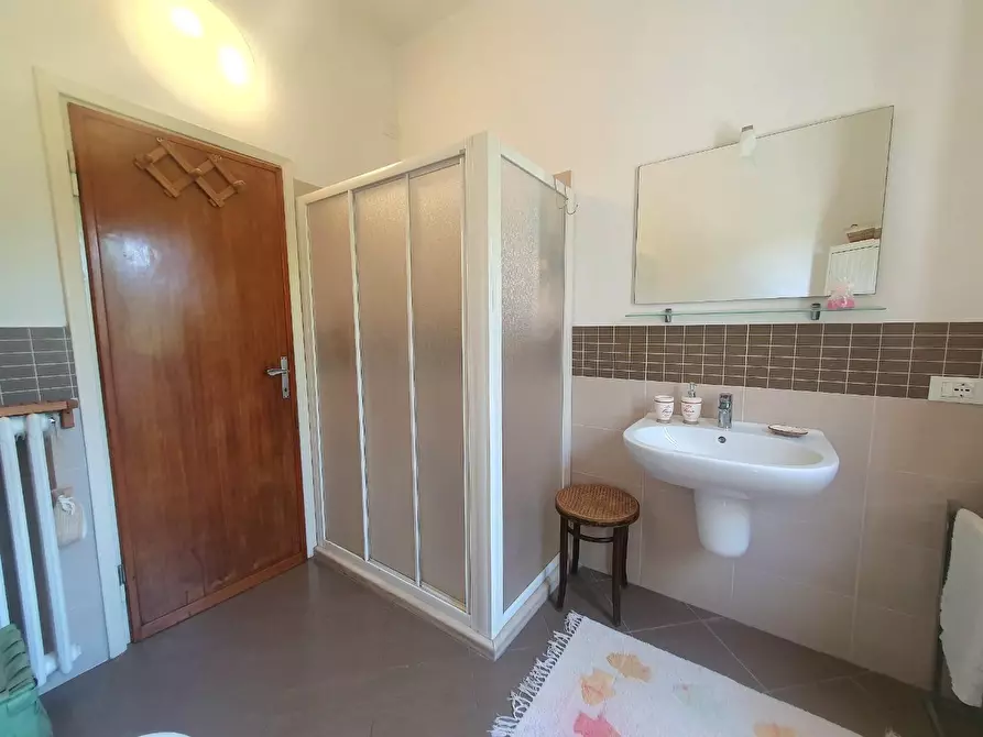 Immagine 24 di Casa bifamiliare in vendita  a Lucca