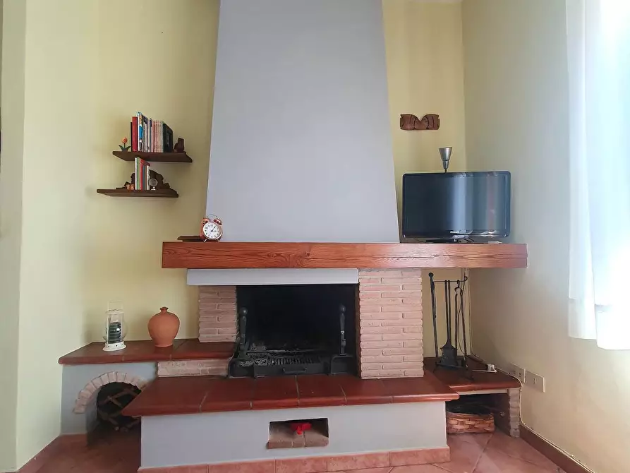 Immagine 15 di Casa bifamiliare in vendita  a Lucca