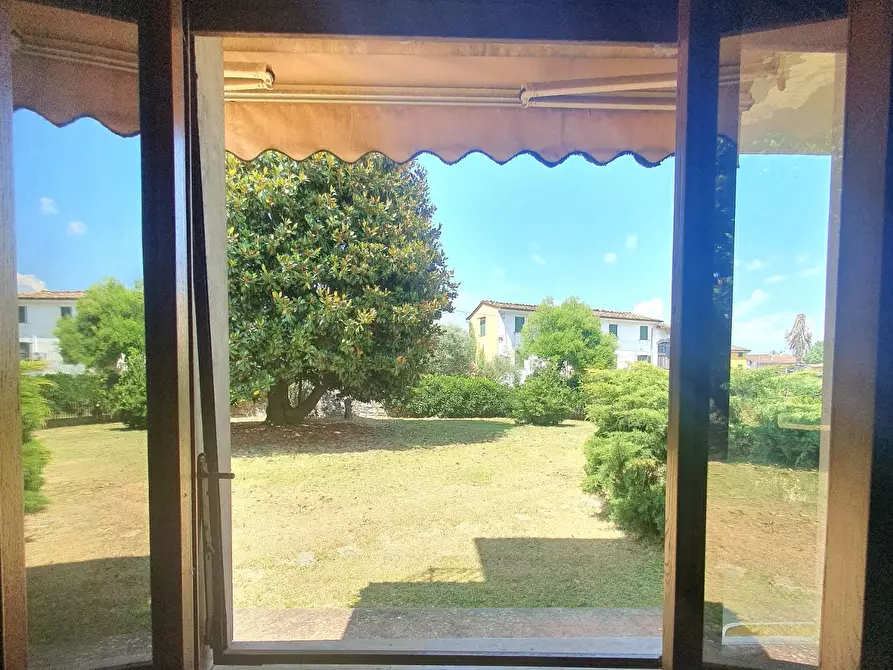 Immagine 19 di Casa bifamiliare in vendita  a Lucca