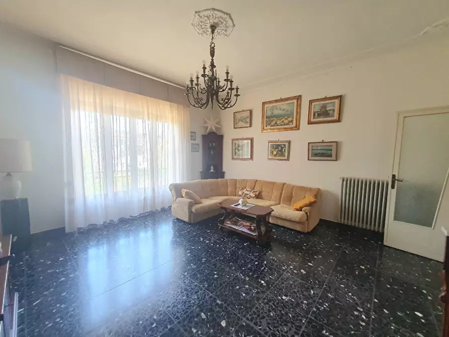 Immagine 40 di Casa bifamiliare in vendita  a Lucca