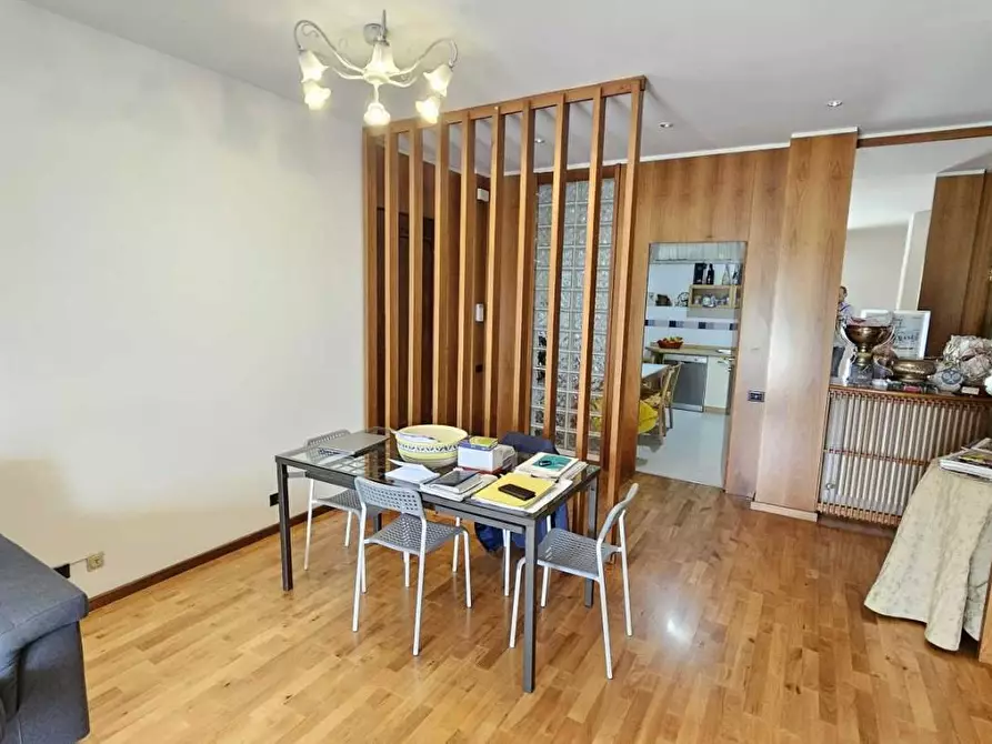 Immagine 5 di Appartamento in vendita  a Massa