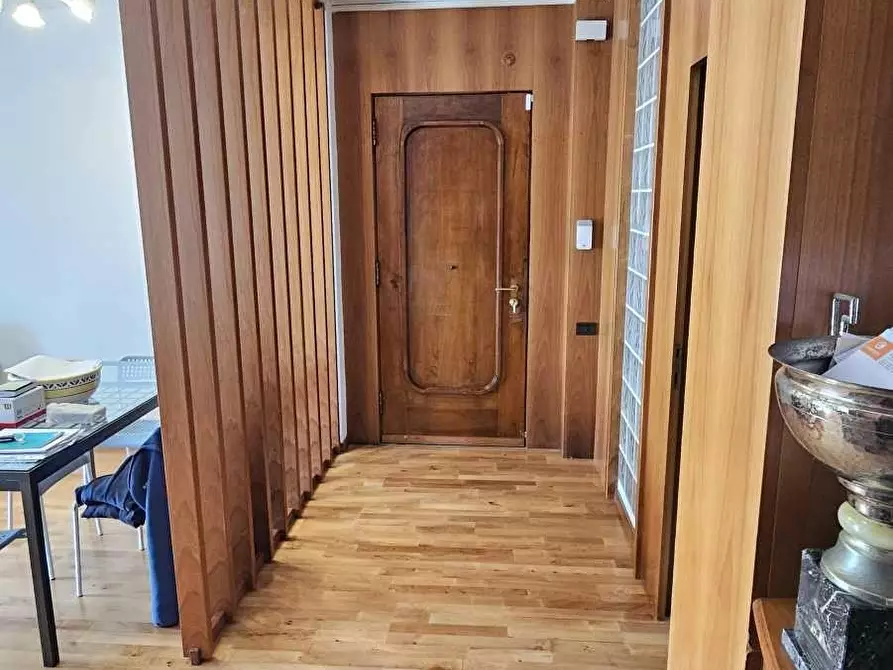 Immagine 21 di Appartamento in vendita  a Massa