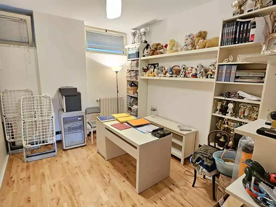 Immagine 16 di Appartamento in vendita  a Massa