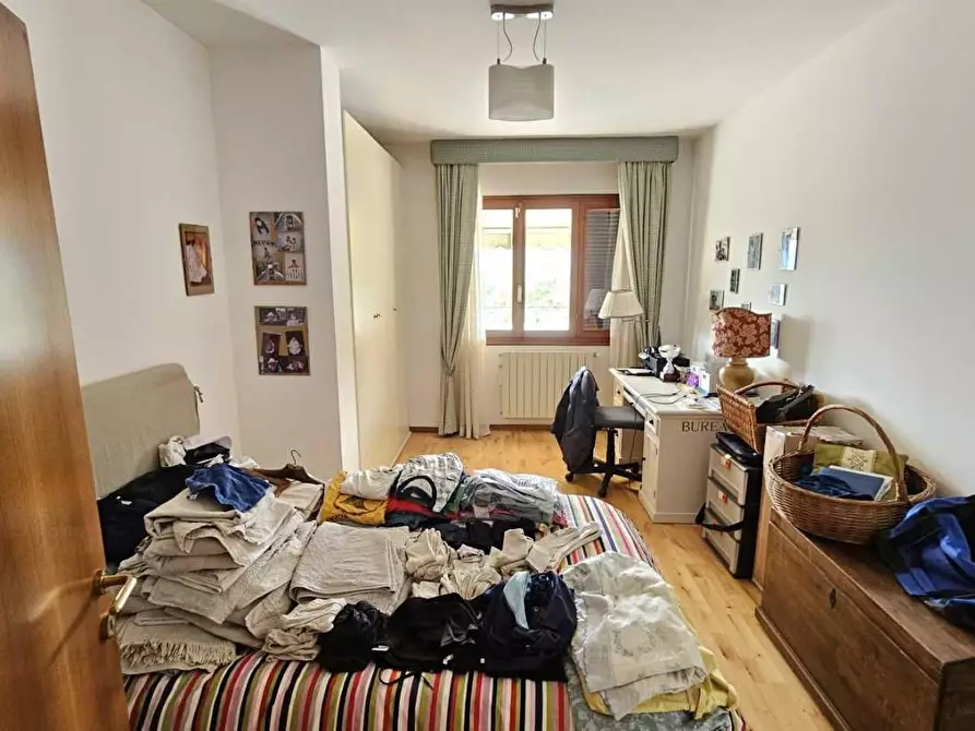 Immagine 17 di Appartamento in vendita  a Massa