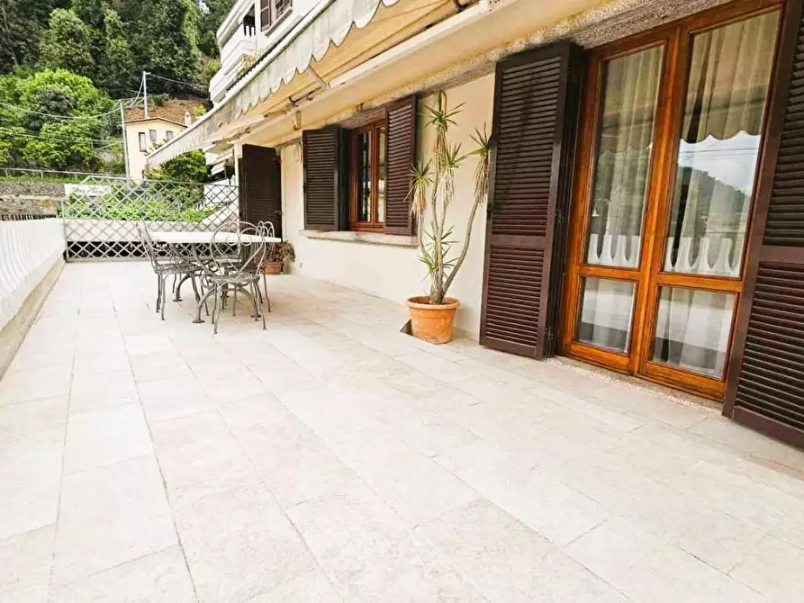 Immagine 1 di Appartamento in vendita  a Massa