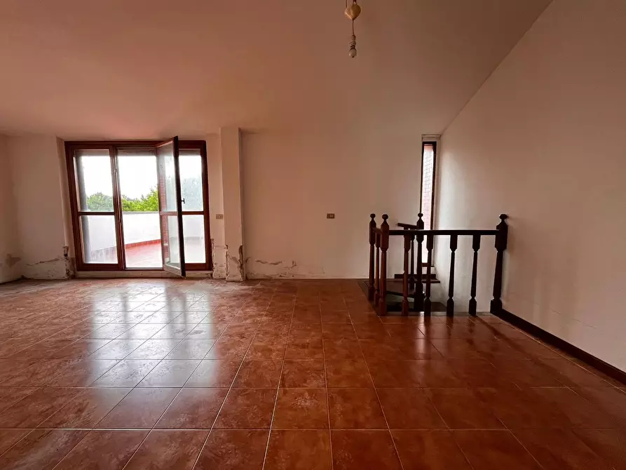 Immagine 16 di Appartamento in vendita  a Pisa