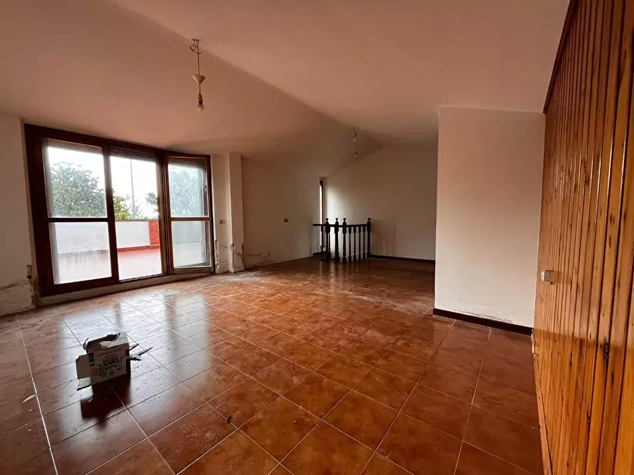 Immagine 19 di Appartamento in vendita  a Pisa