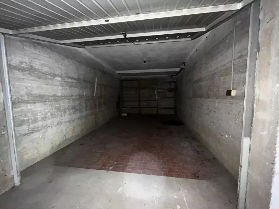 Immagine 2 di Appartamento in vendita  a Pisa