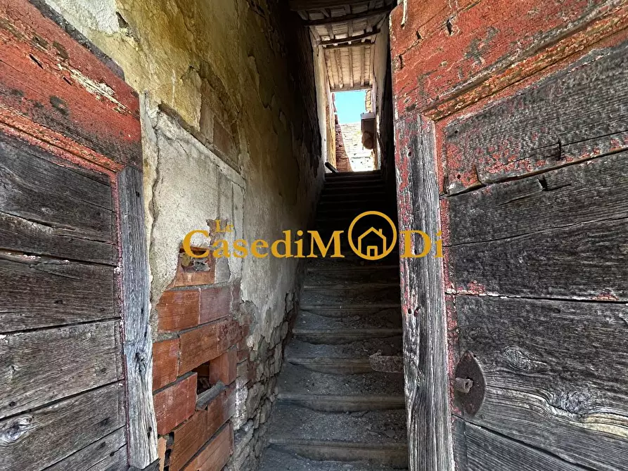 Immagine 19 di Casa colonica in vendita  a Chianni