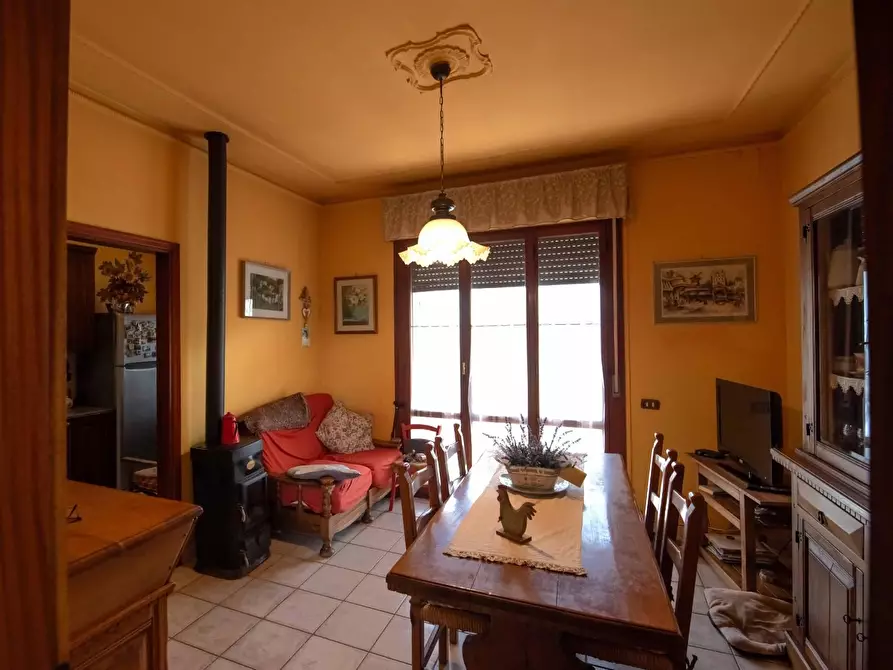 Immagine 19 di Villa in vendita  a Vecchiano