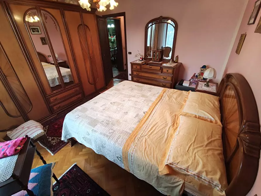 Immagine 25 di Appartamento in vendita  a Lucca