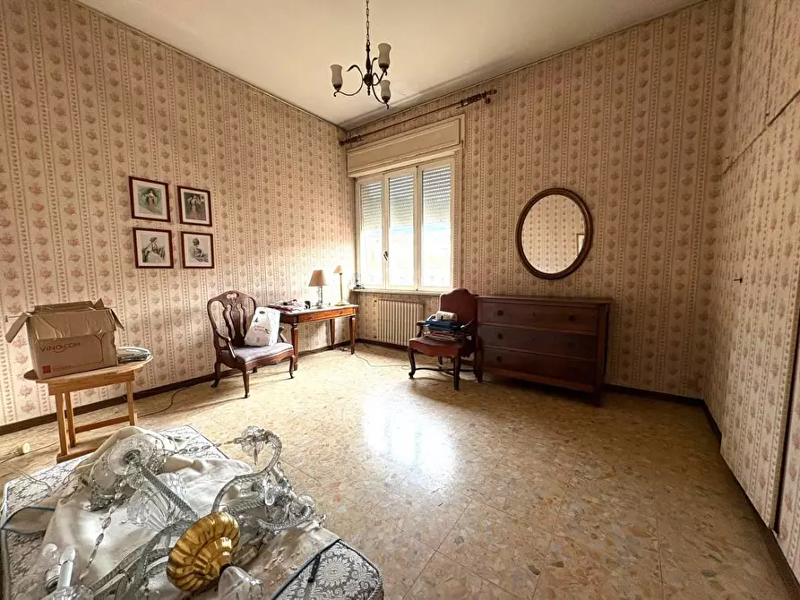 Immagine 8 di Appartamento in vendita  a Massa