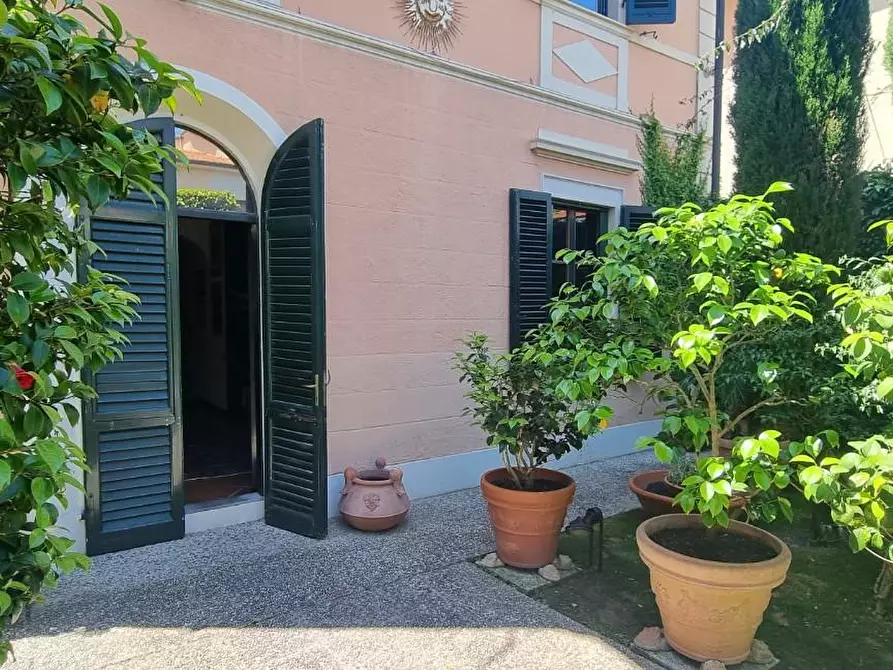 Immagine 25 di Casa indipendente in vendita  a Pisa