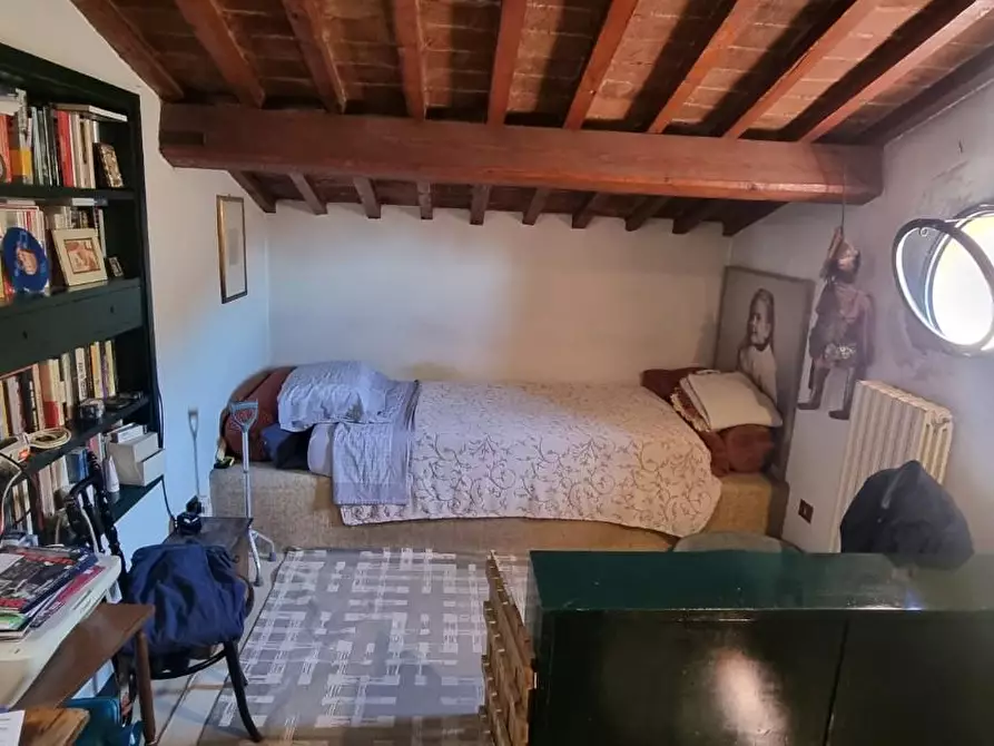 Immagine 17 di Casa indipendente in vendita  a Pisa