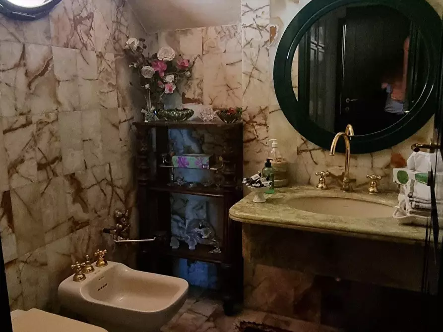 Immagine 11 di Casa indipendente in vendita  a Pisa