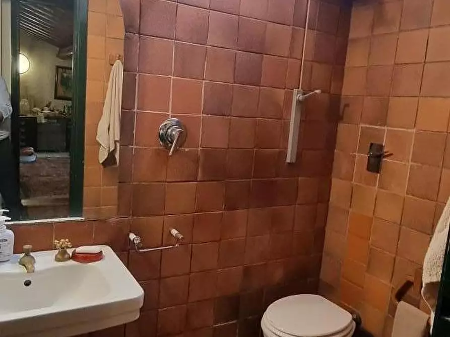 Immagine 16 di Casa indipendente in vendita  a Pisa