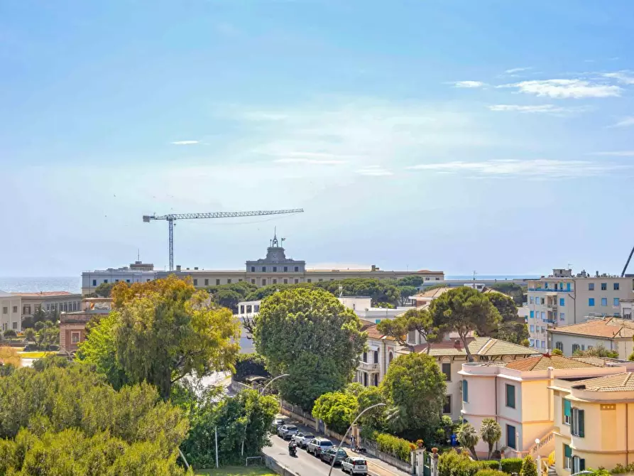 Immagine 35 di Appartamento in vendita  a Livorno