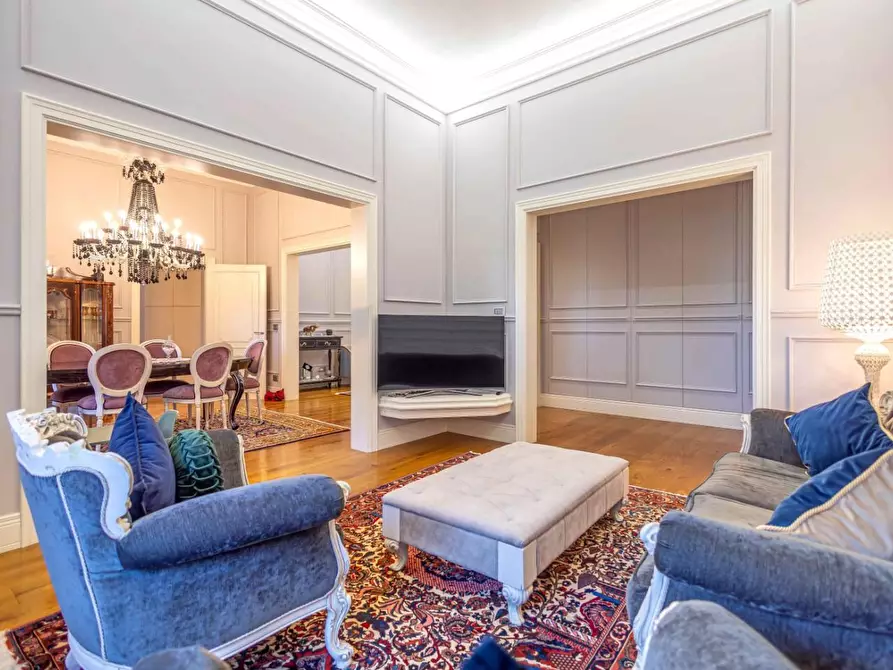 Immagine 8 di Appartamento in vendita  a Livorno