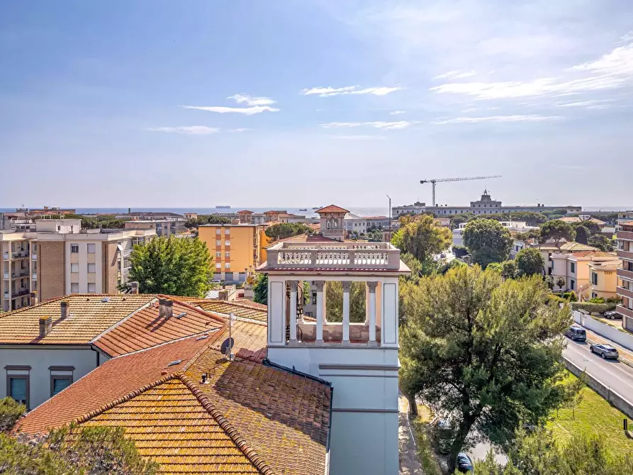 Immagine 29 di Appartamento in vendita  a Livorno