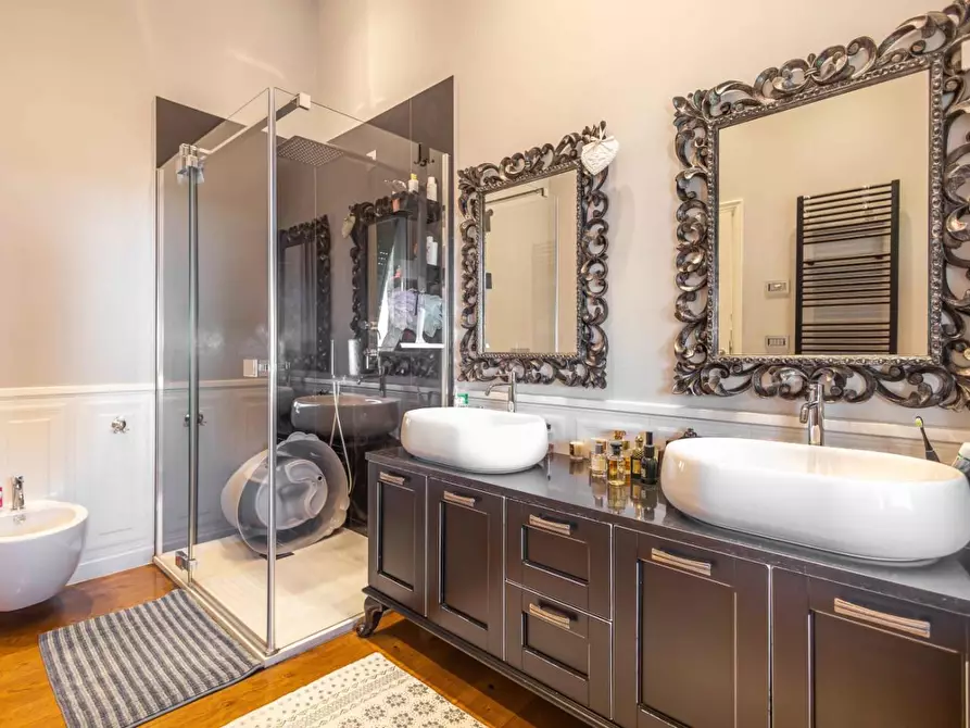 Immagine 18 di Appartamento in vendita  a Livorno