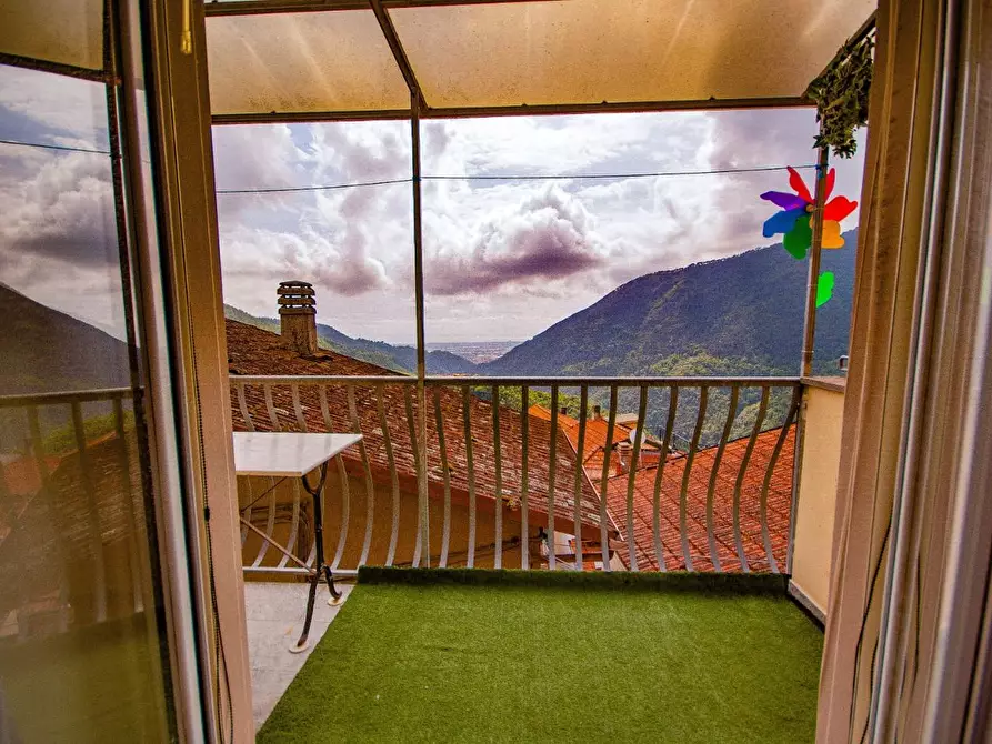 Immagine 1 di Terratetto in vendita  a Massa