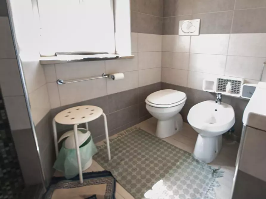 Immagine 19 di Terratetto in vendita  a Massa