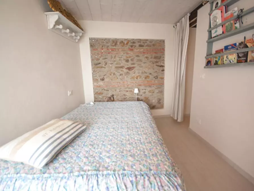 Immagine 14 di Terratetto in vendita  a Massa