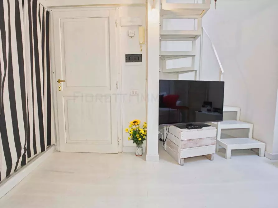 Immagine 11 di Appartamento in vendita  a Suvereto