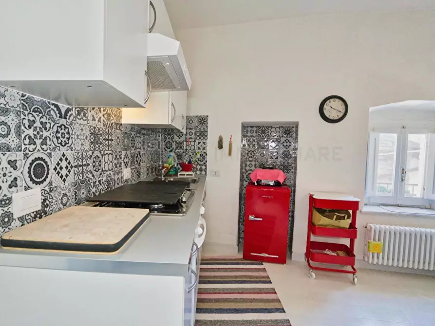 Immagine 14 di Appartamento in vendita  a Suvereto