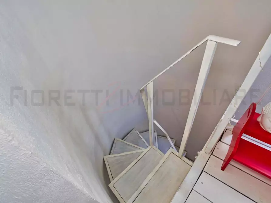 Immagine 23 di Appartamento in vendita  a Suvereto