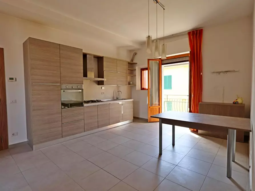 Immagine 4 di Appartamento in vendita  a Poggibonsi