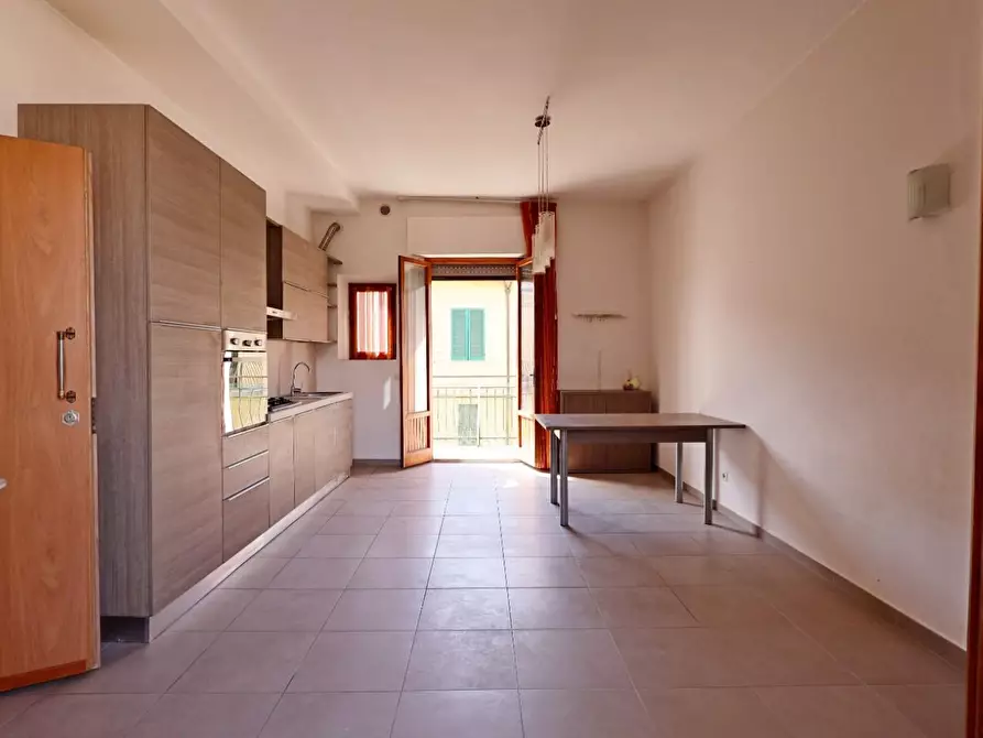 Immagine 3 di Appartamento in vendita  a Poggibonsi