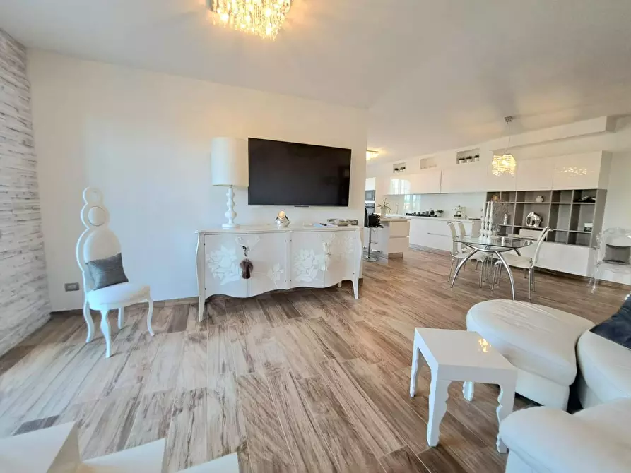 Immagine 6 di Casa bifamiliare in vendita  a Vinci