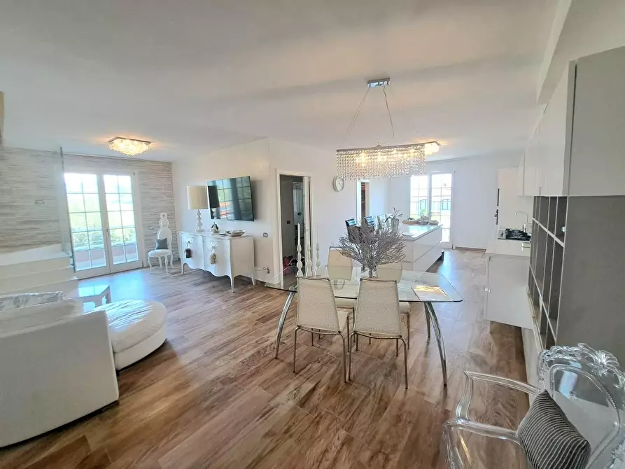 Immagine 15 di Casa bifamiliare in vendita  a Vinci