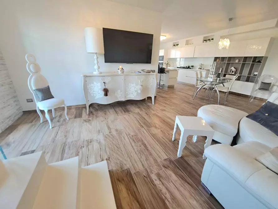 Immagine 5 di Casa bifamiliare in vendita  a Vinci