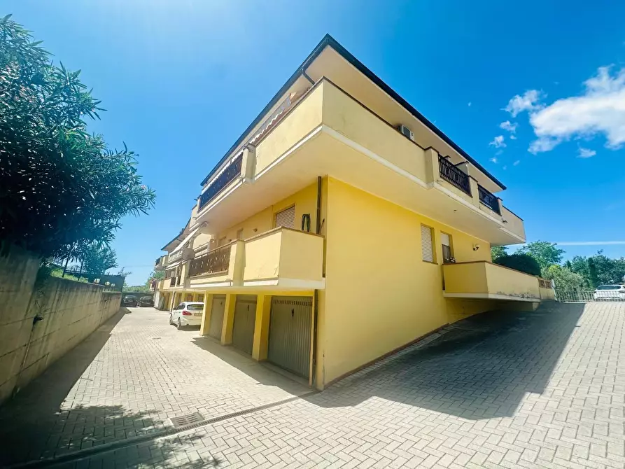 Immagine 1 di Appartamento in vendita  a Altopascio