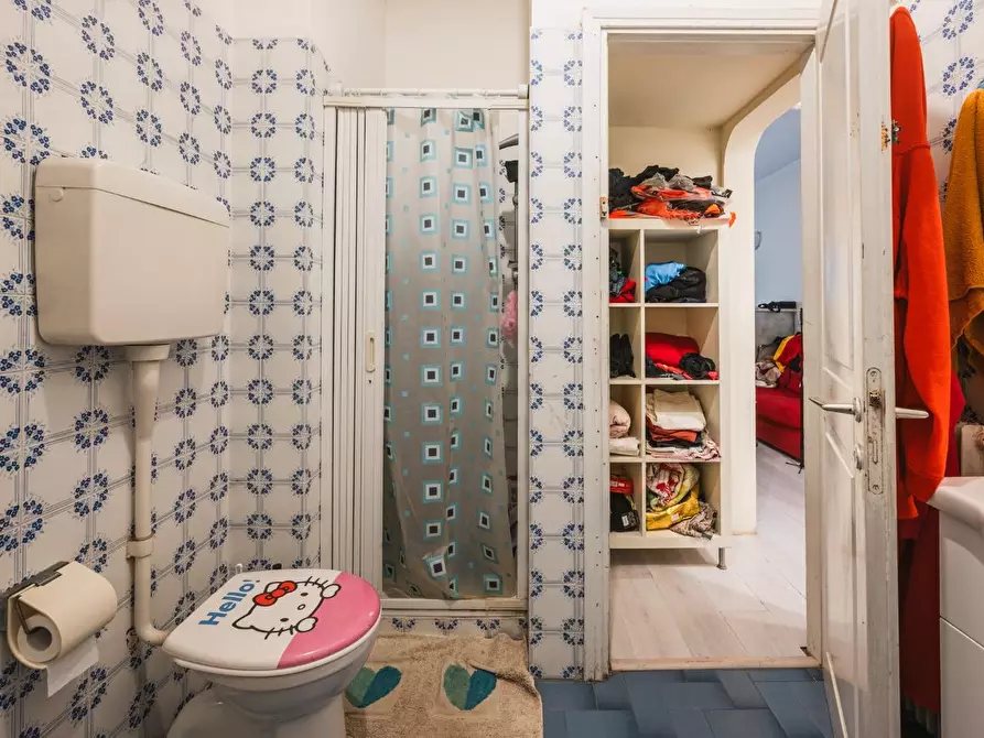 Immagine 11 di Appartamento in vendita  a Reggio Nell'emilia