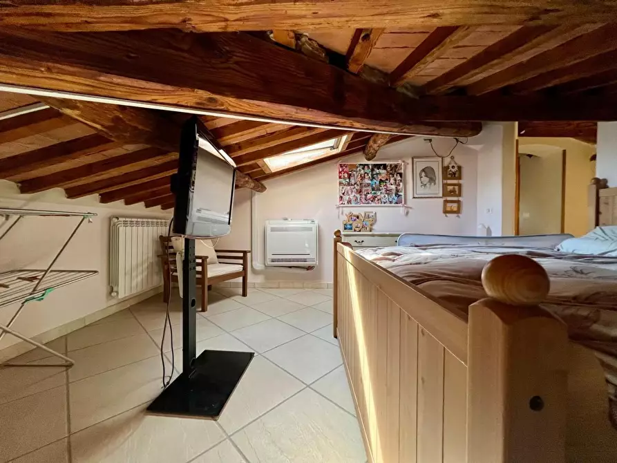 Immagine 56 di Appartamento in vendita  a Vecchiano